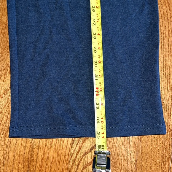 SENTIMENTAL NEW YORK Capri pants - Picture 8 of 8